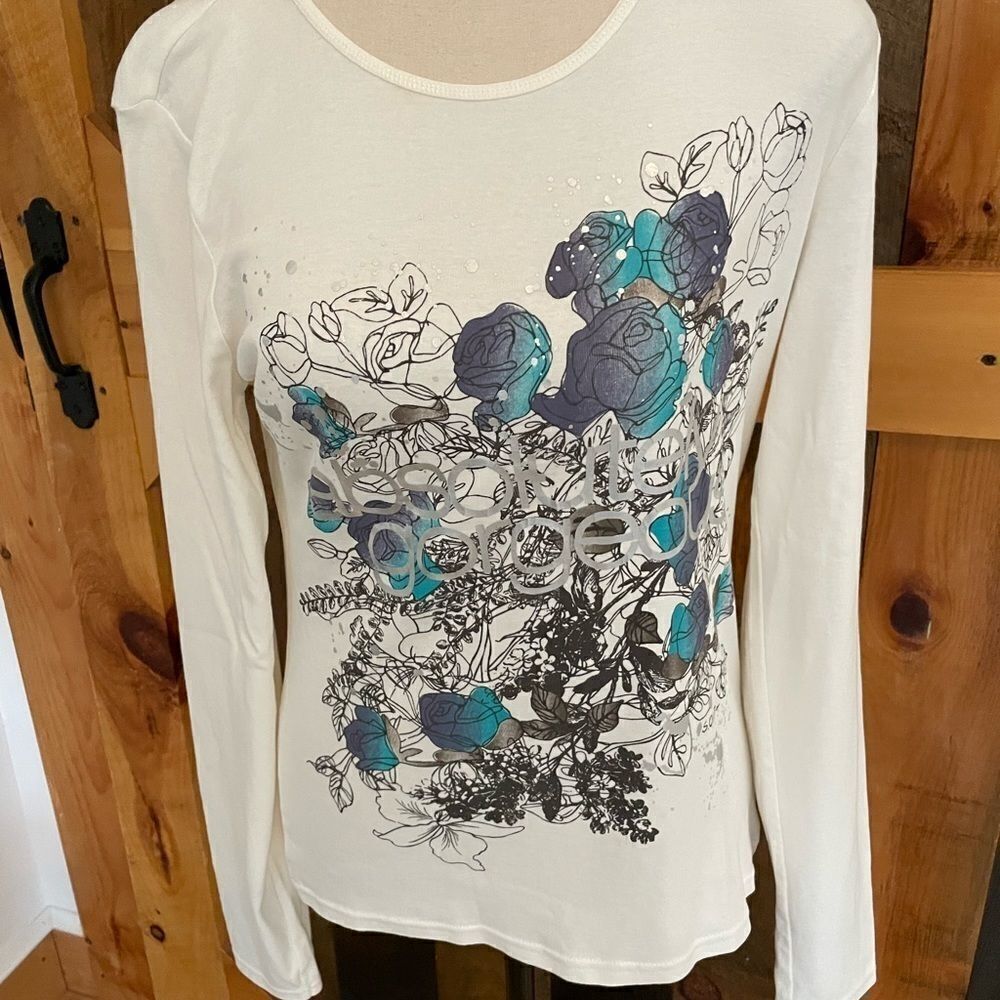 S Oliver long sleeved graphic design tee, says absolutely gorgeous , size XL